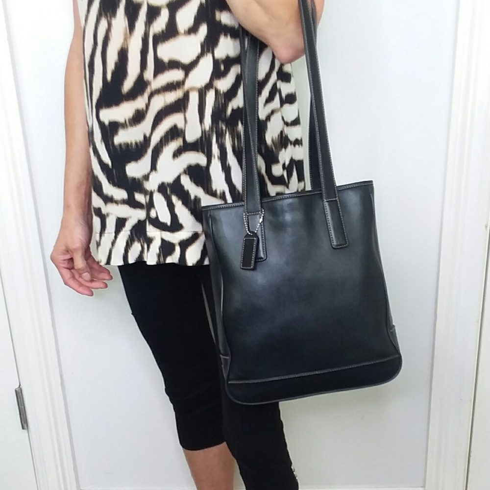 Coach Black Leather Hamptons Tote Bag